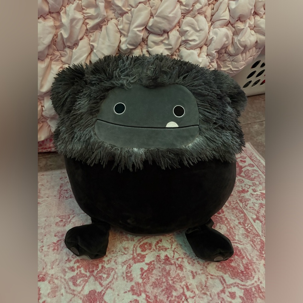 Squishmallow Wallis